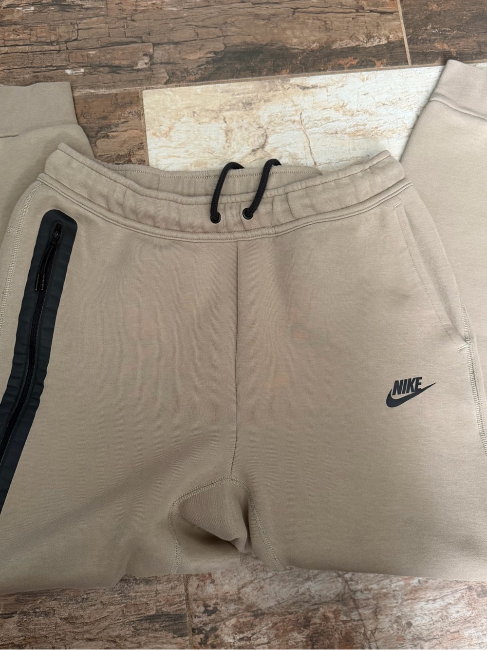 Nike Tech Men’s Tan Joggers